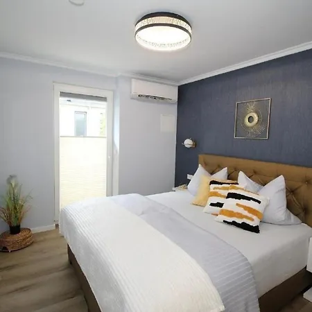 Ferienwohnung In Mit Garten Apartman